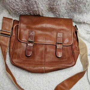 Latico Adventurer Leather Messanger Bag